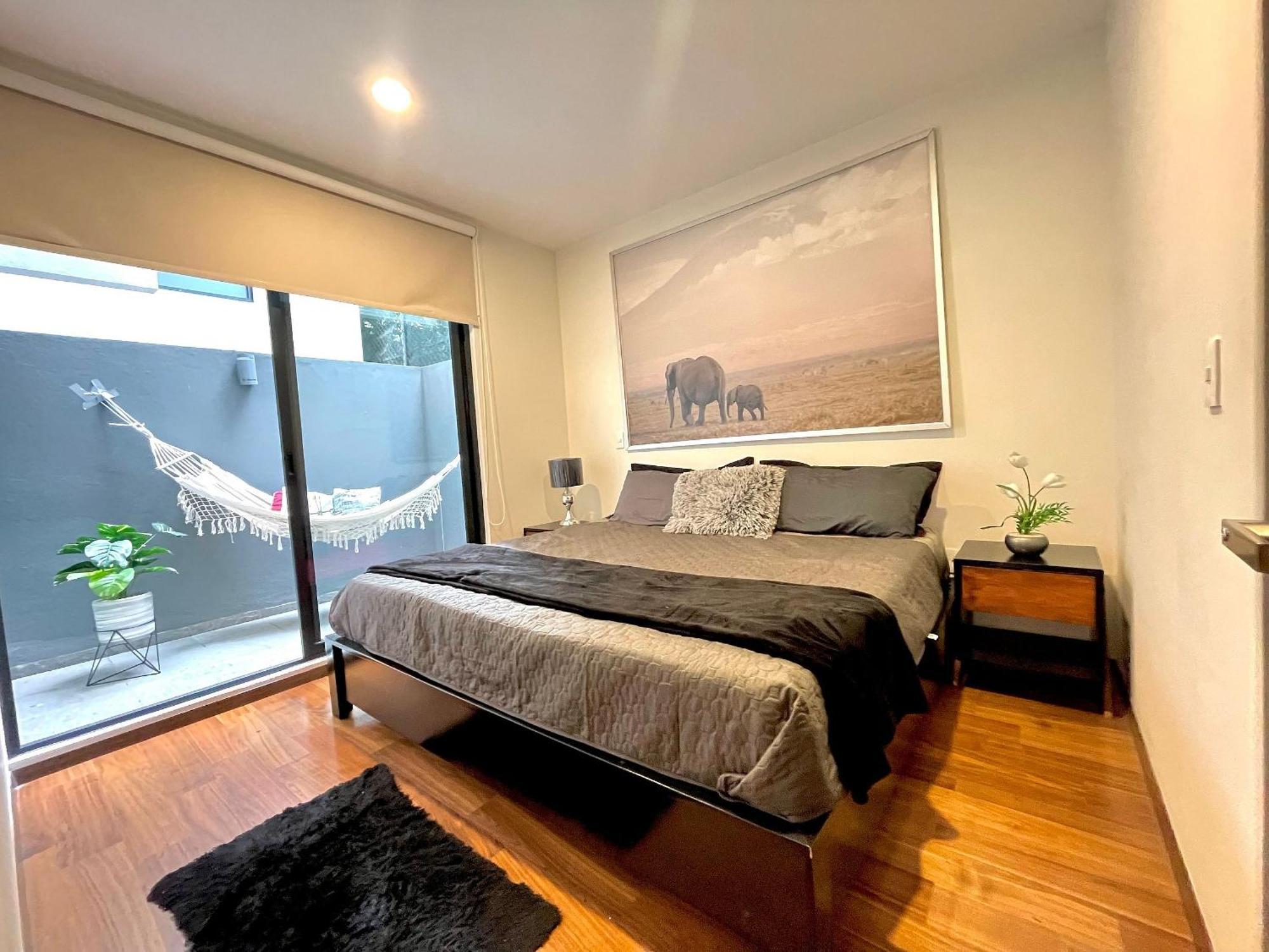 Apartment Precioso, Planta Baja Con Terraza En La Del Valle *