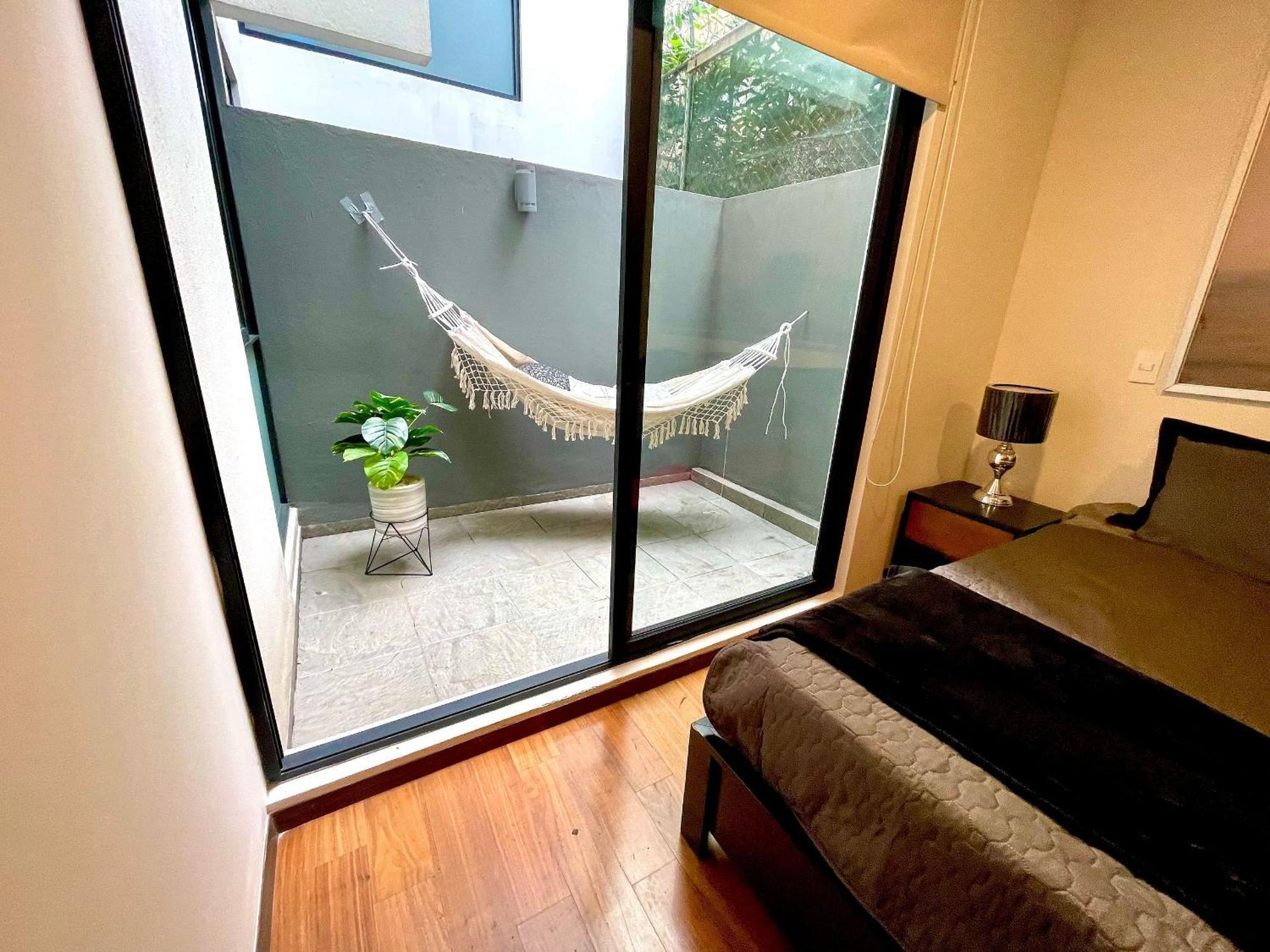 Apartment Precioso, Planta Baja Con Terraza En La Del Valle *